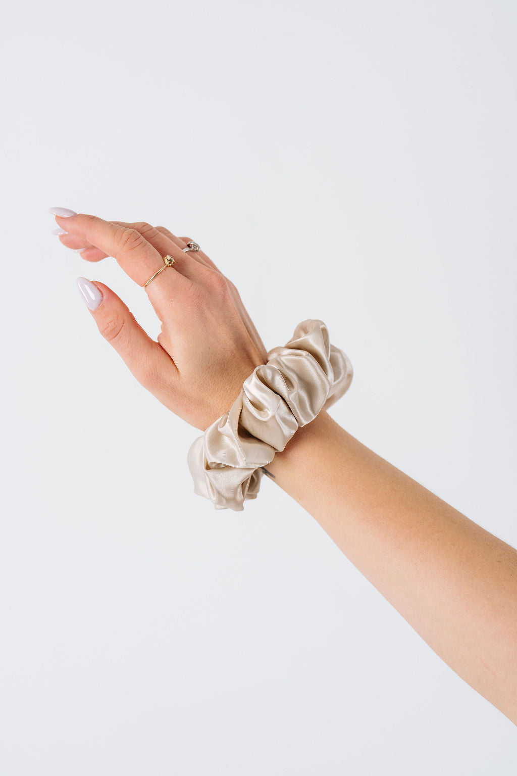 Svilena elastika za lase - Beige, 5cm