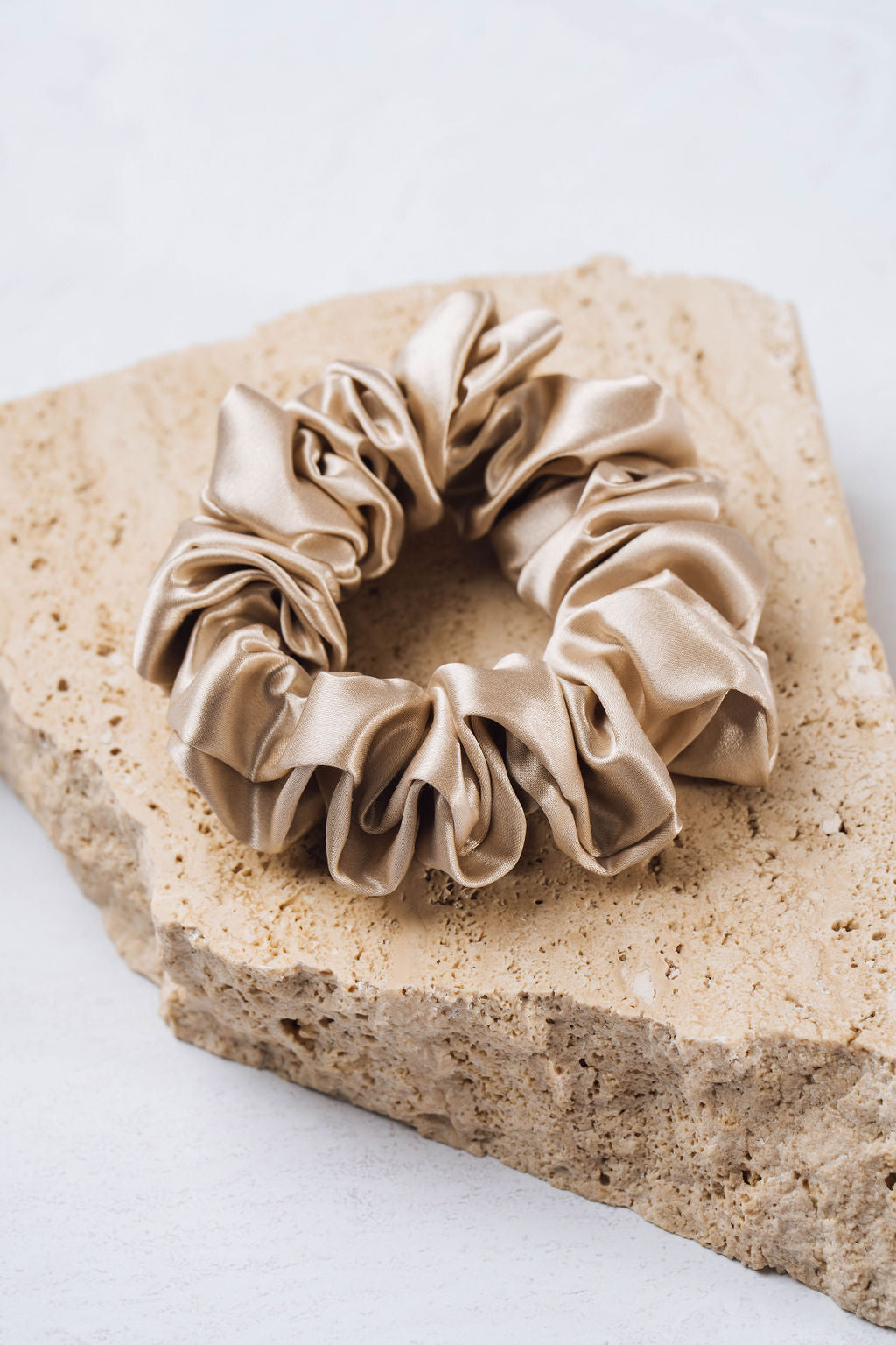 Svilena elastika za lase - Beige, 3cm